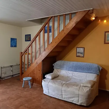 Maison Entiere 2 Holiday home *